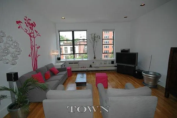 Rented by Town Residential | media 6