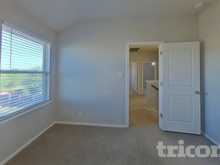240 Dragon Ridge Rd — Photo 7
