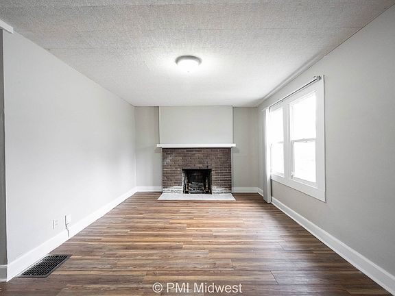 5th image of 281 N Mount St