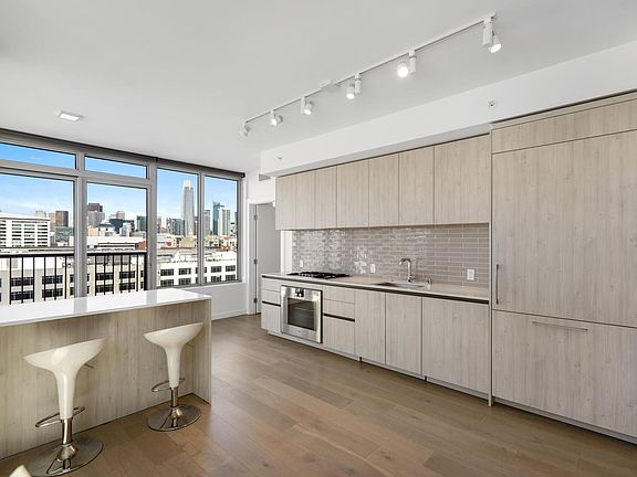5th image of 1000 3rd St Unit 1104