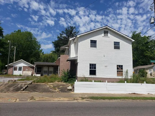 691 Headland Ave, Dothan, AL 36303