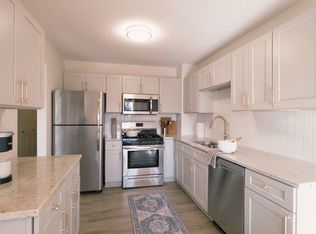 9381 Bass Creek Cir N, Minneapolis, MN 55428
