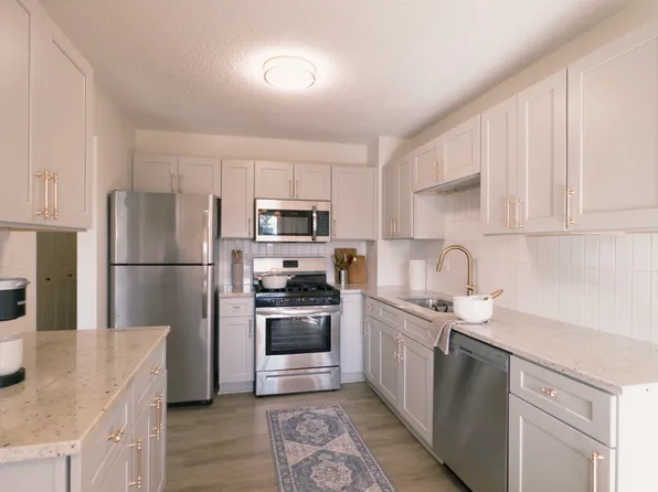 9381 Bass Creek Cir N, Minneapolis, MN 55428