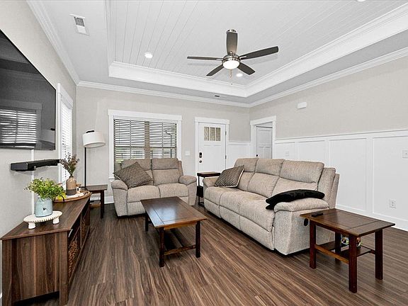 4th image of 1812 Shadowbrook Ln