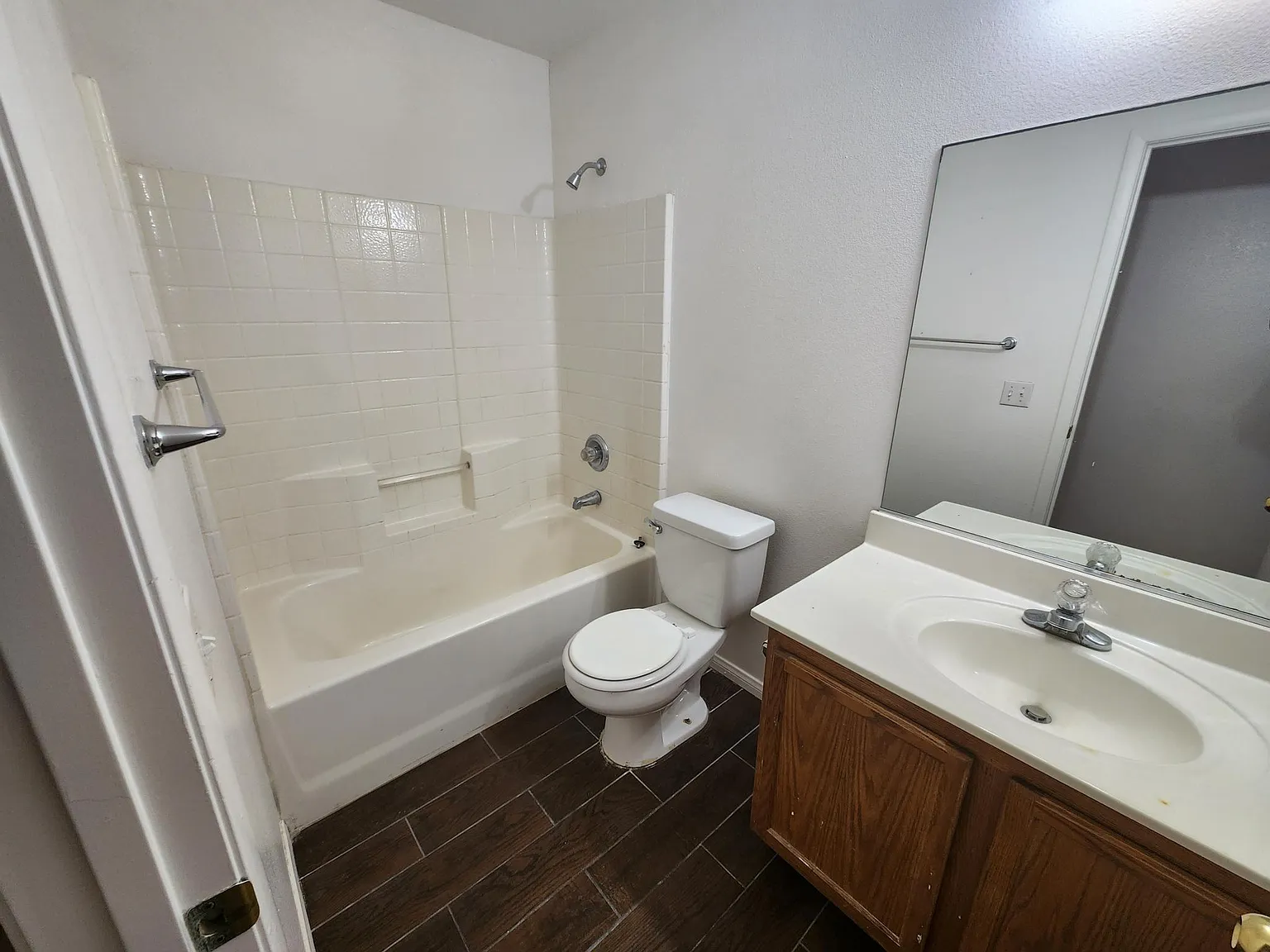 3 bed, 1404 sqft, $1,850 — Photo 2