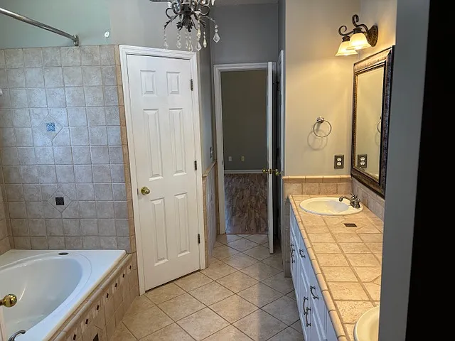 310 Waynesboro Way — Photo 9