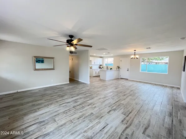 5348 W MULBERRY Drive, Phoenix, AZ 85031