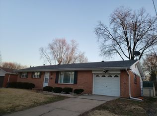 630 Derhake Rd, Florissant, MO 63033