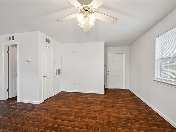 2nd image of 713 Heavens Dr APT 5
