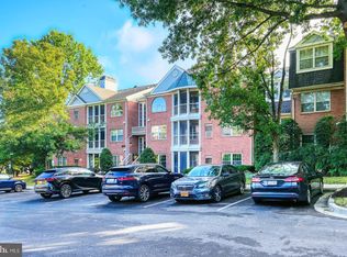 800 Amber Tree Ct APT 204, Gaithersburg, MD 20878