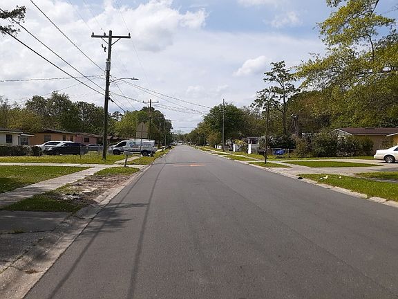 4th image of 4624 Roanoke Blvd