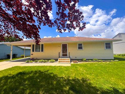 104 11th St NW, Waukon, IA, 52172