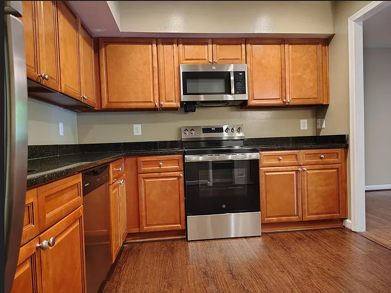 Residences at Pomona Park — Photo 121