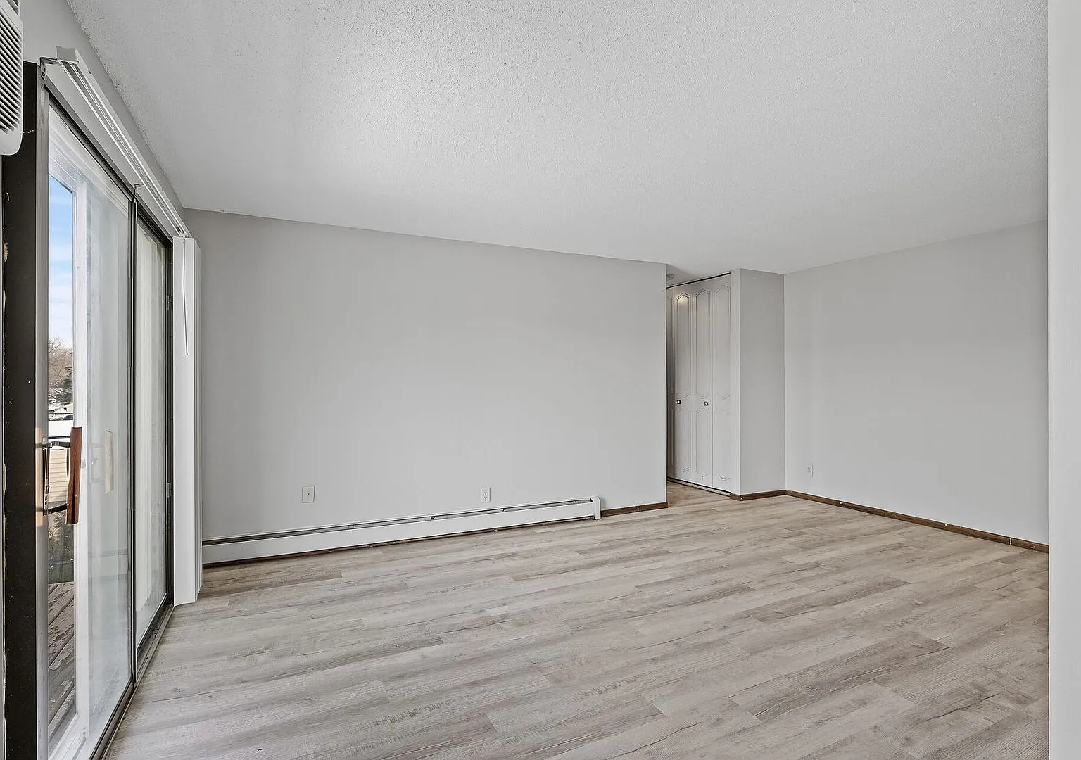 Highland Gables Apartments — Photo 3