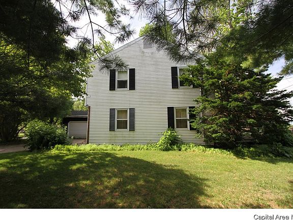 4th image of 880 Oxford Dr