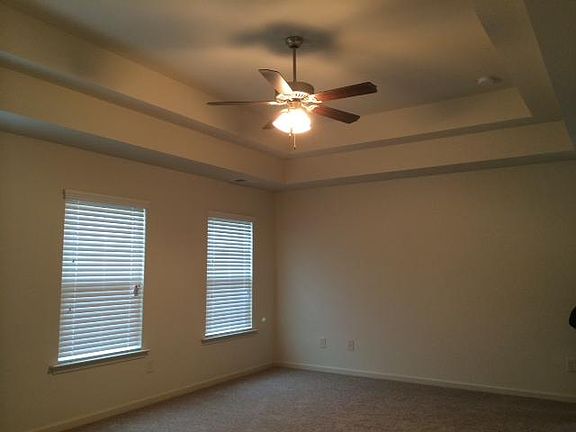 5th image of 312 Lakeside Ln