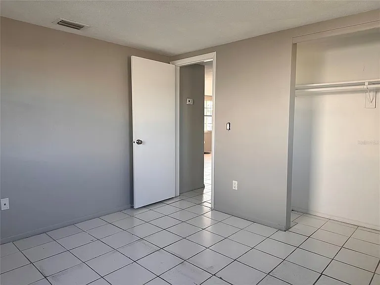 3215 Bright Dr — Photo 9