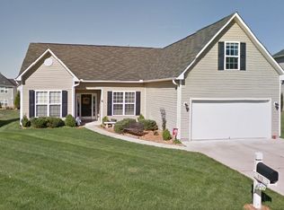 110 Haw River Rd, Fletcher, NC 28732