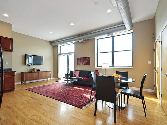 Living Room / Dining Room