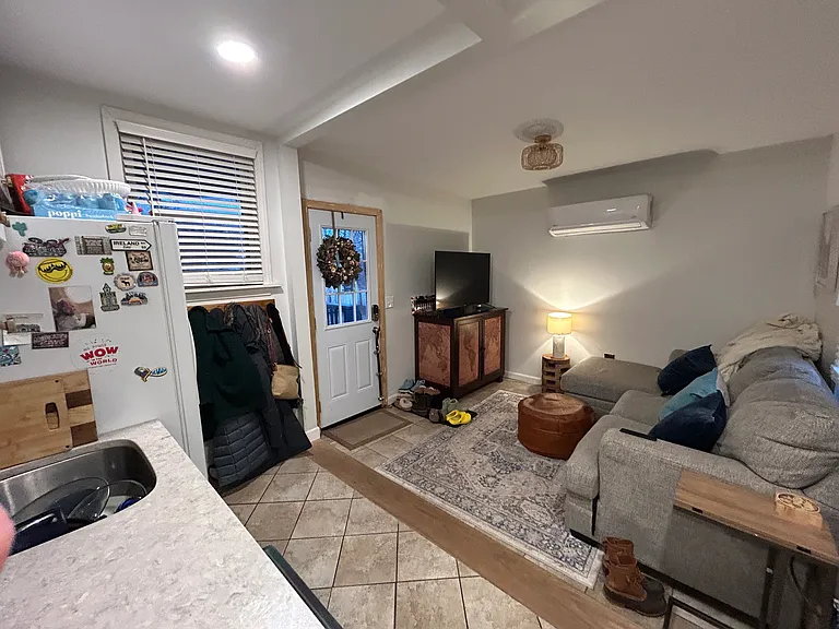 140 3rd St #1 — Photo 5