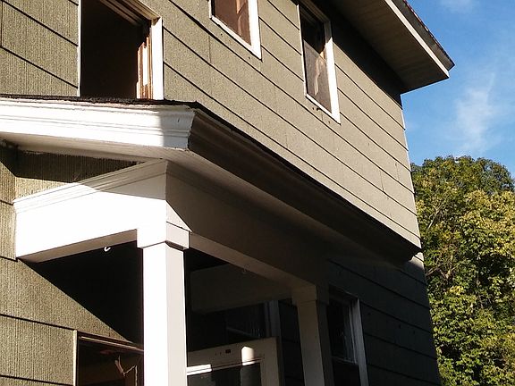 5th image of 1056 Schiff Ave #2