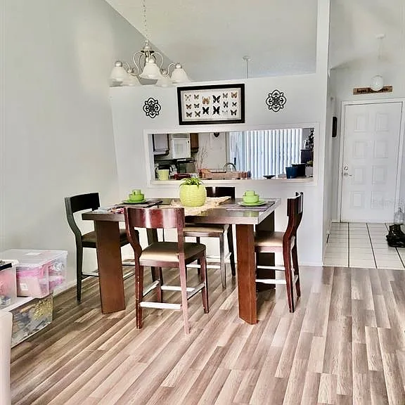 107 Shady Oak Dr — Photo 4