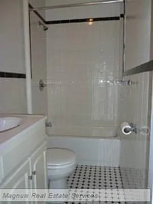 Rented by Magnum Realty Holdings, LLC | media 3