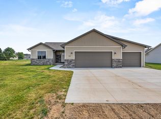 510 Rustic Ridge Dr, Brillion, WI 54110