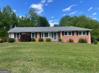 215 Old Mize Rd, Toccoa, GA 30577