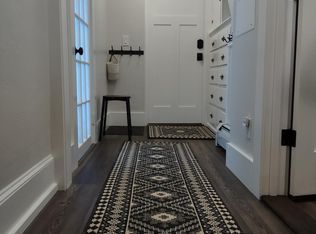 27 Rock St, Portsmouth, NH 03801