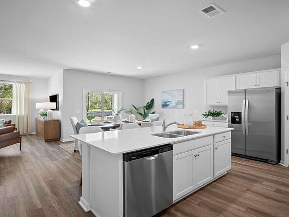 2nd image of 313 Royal Fern Ln