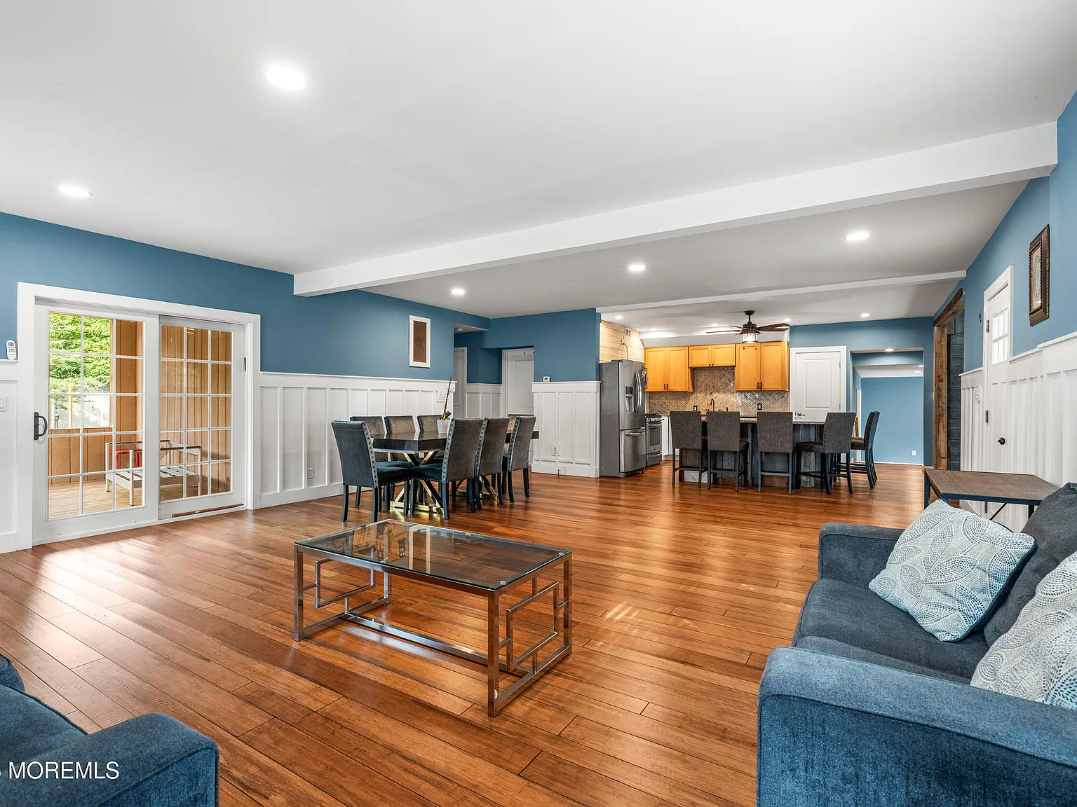 5 bed, 3.5 bath, 3634 sqft, $3,000 — Photo 2