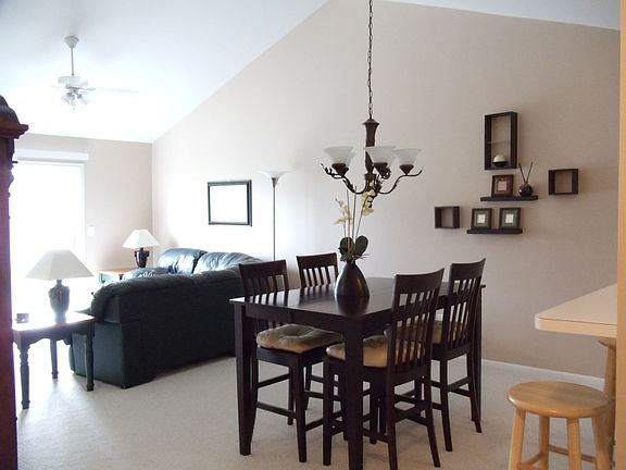 2nd image of 7184 Pondside Ct Unit D