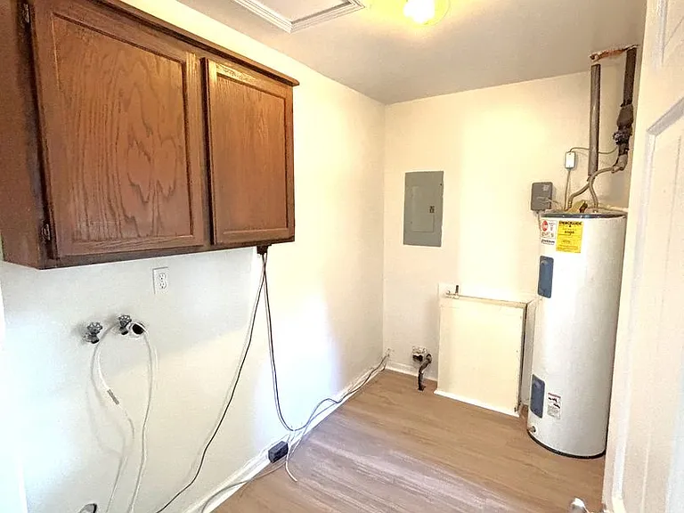 396 Deputy Ln #B — Photo 8