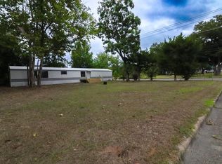 300 W Mill St, Hartford, AL 36344