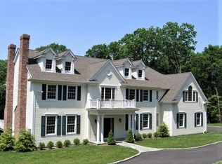 16 Hillcrest Ln, Weston, CT 06883