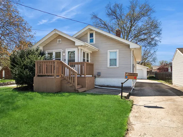 4142 Urbandale Ave, Des Moines, IA 50310