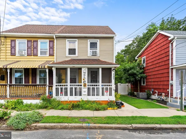 137 Risdon St, Mount Holly, NJ 08060