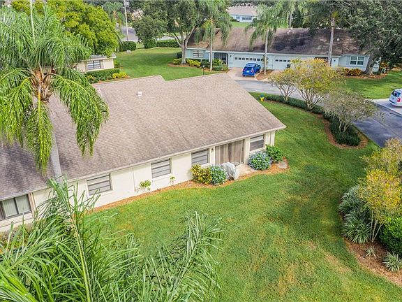 5th image of 2320 Lancaster Dr