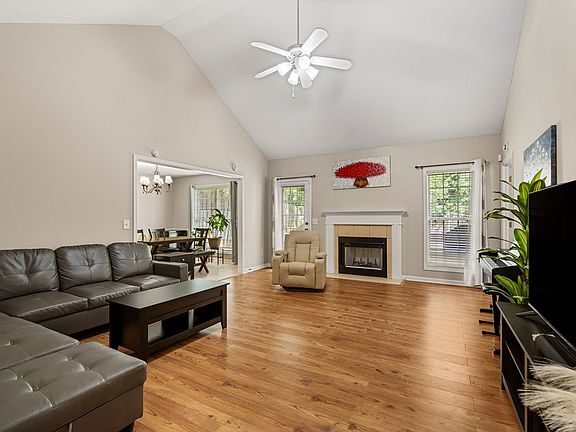 3rd image of 8043 Sonoma Pointe Dr