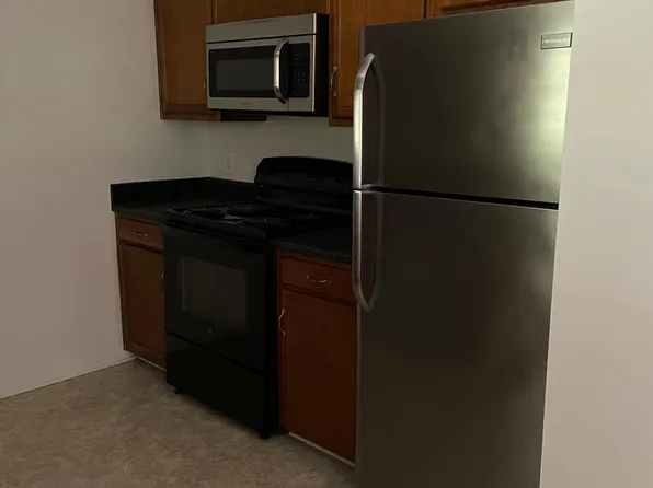 80 Love St, Franklin, NC 28734
