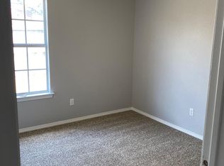 1226 S Camellia Ln, Fayetteville, AR 72704
