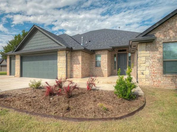 9070 Oak Tree Cir, Edmond, OK 73025