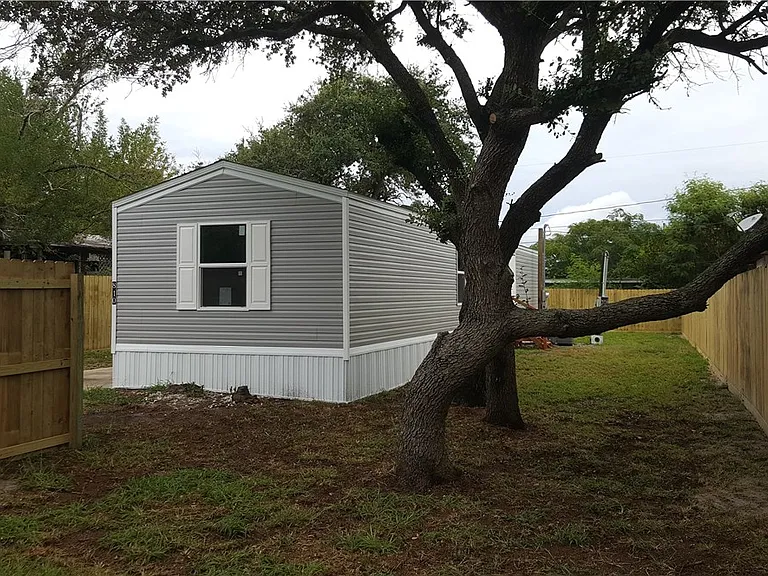810 McDonald St — Photo 25