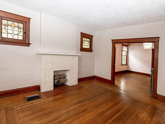 3rd image of 5306 Hunter Ave