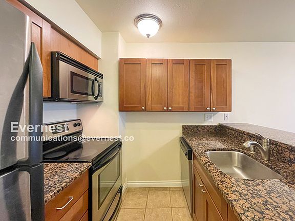 5th image of 3926 1st Ave NE APT 12