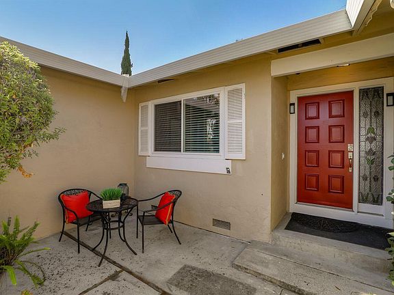 3rd image of 5813 Soltero Dr