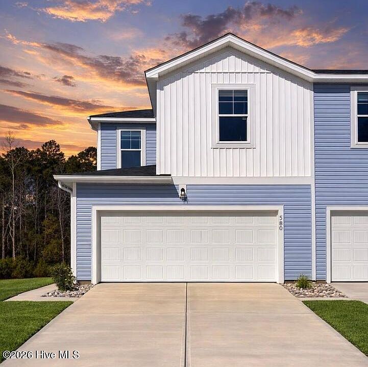 1st image of 596 Sandy Hollow Drive