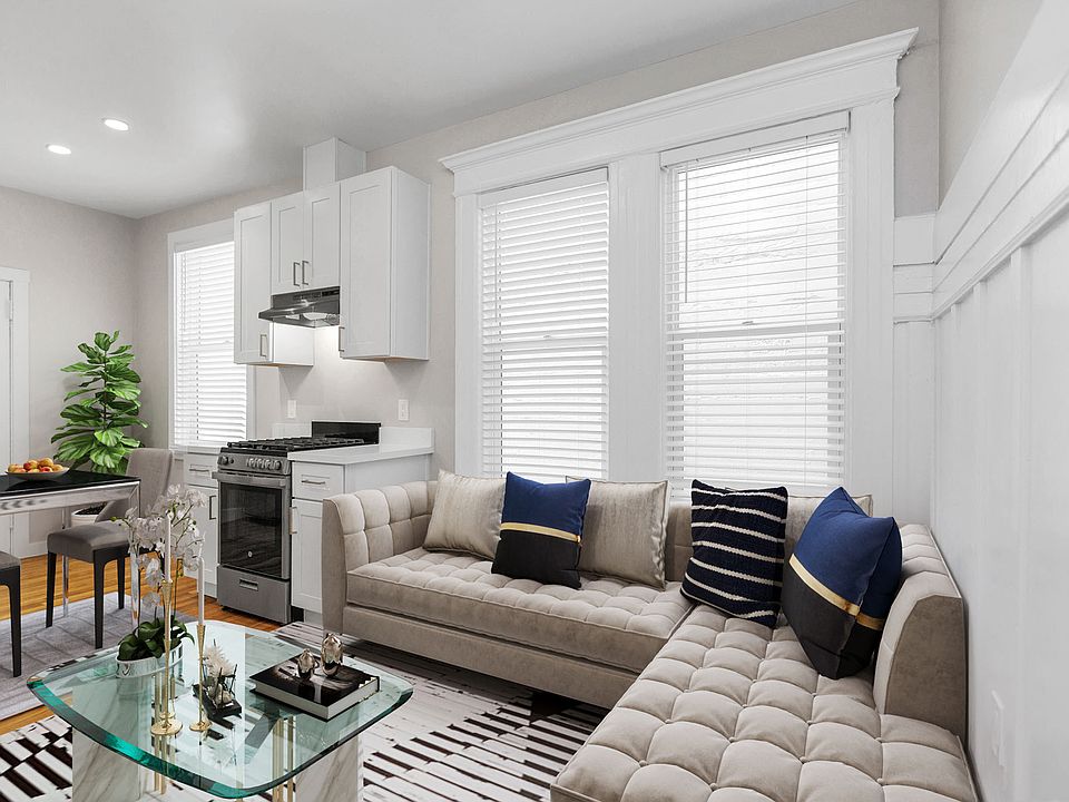 1st image of 2128 Van Ness Ave #404