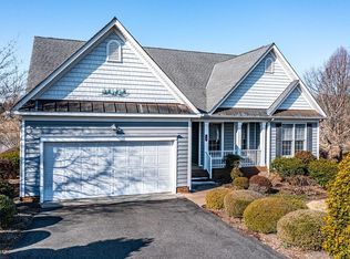 28 Mount Jean S, Irvington, VA 22480